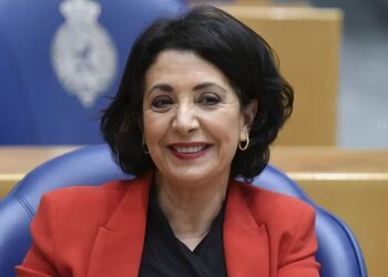 Oud-Kamervoorzitter Khadija Arib vecht onderzoek aan: rechtszaak om naam te zuiveren
