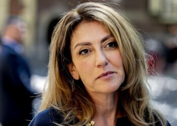 Dilan Yesilgöz haalt hard uit: “Wilfred Genee was zó extreem zuur tegen mij bij VI!”