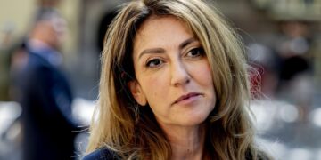 Dilan Yesilgöz haalt hard uit: “Wilfred Genee was zó extreem zuur tegen mij bij VI!”