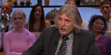 AD haalt uit naar tv-praters: ‘Niemand zo storend als Angela de Jong!’