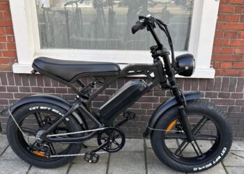 Ahmet (43): “Als er een minimumleeftijd komt voor fatbikes, kan mijn zoon niet meer naar school fietsen.”