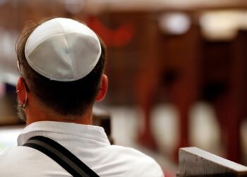 David (39): “Toen mijn winkel vol stond met antisemitische leuzen, voelde ik me geen Nederlander meer.”