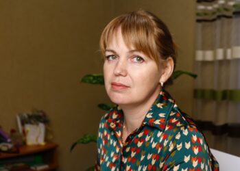 Sarah (38): “Veganisme moet de norm zijn, vlees eten is niet meer van deze tijd.”