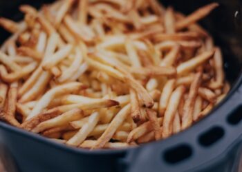 Waarschuwing: Koop deze friet niet het is oplichtertij