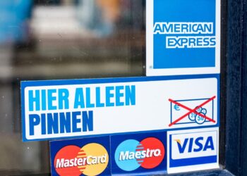 Steeds meer winkels kiezen voor pin-only, mag dit