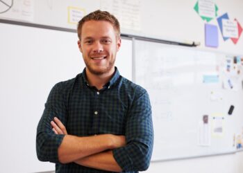 Peter (37): “In mijn klas zitten 4 kinderen met dezelfde vreselijke naam, allemaal anders gespeld.”