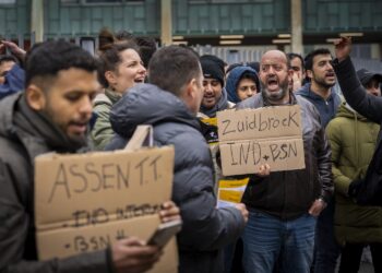 Nieuwe aanpak: Uitkeringen gaan drastisch omlaag