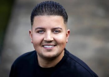 Marco Schuitmaker verrast kijkers als ‘smeerlap’ in Stars on Stage