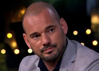 Wesley Sneijder wil rust voor zoontje: ‘Maar Yo heeft daar maling aan!’