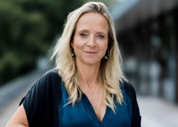 Emotionele Floortje Dessing laat na lange tijd iets van zich horen