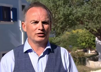 B&B Vol Liefde-Peter geeft niet op en duikt op in dít liefdesprogramma