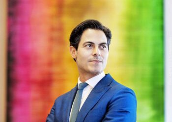 Waarom verschijnt Rob Jetten juist nu, vlak voor de verkiezingen, in De Slimste Mens?