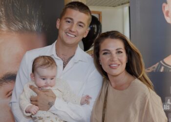 Mart Hoogkamer en vriendin delen groot nieuws: “Een nieuw hoofdstuk in ons leven”