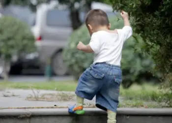 Kleine held (3) verliest de strijd na geboorte met slechts een half hart
