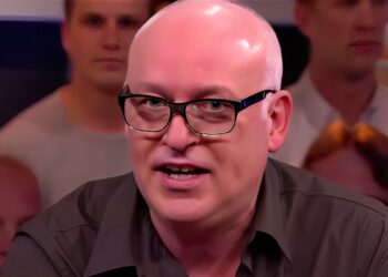 SBS6 neemt drastische beslissing en haalt straalbezopen René Van der Gijp per direct van de buis