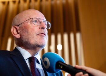 Frans Timmermans zorgt voor enorme ophef na bizarre uitspraken over vermoorde Charlie Kirk