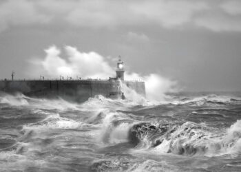 Waarschuwing: dit gaan we in Nederland merken van Orkaan Humberto