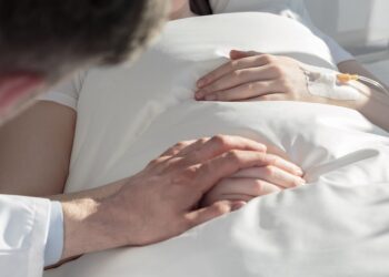 Levenseinde-expert onthult: hieraan herken je dat iemand bijna overlijdt