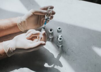 Nieuwe ronde coronavaccinatie voor 60-plussers: beslissing die miljoenen mensen direct raakt