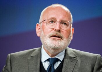 Zo bizar hoog is het wachtgeld dat Frans Timmermans krijgt na zijn afscheid van de politiek