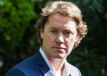 Nieuwe schokkende beschuldigingen brengen Jeroen Rietbergen en Linda de Mol verder in het nauw