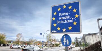 Woede aan de grens: Duitse politie zet tientallen migranten zomaar af in Nederland