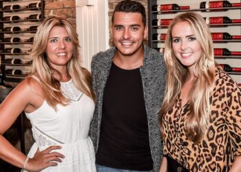 Oh oh: oudste zus bemoeit zich nu ook met ruzie Jan & Monique Smit – en kiest duidelijk een kant