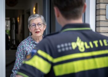 Nieuwe oplichtingstruc jaagt Nederlanders stuipen op het lijf: ”Trap hier niet in!”