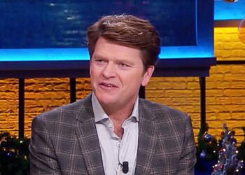 Beau van Erven Dorens zwaar bekritiseerd na ‘onfatsoenlijk’ interview met vrouw van Wilfred Genee