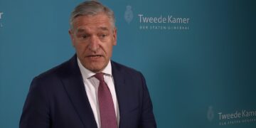 Informateur Sybrand Buma ziet op dit moment nergens steun voor: ‘Opnieuw naar de stembussen?’