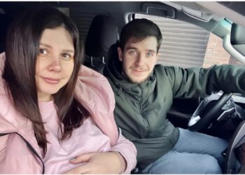 Marina (37) en haar 24-jarige zoon verwachten opnieuw een kind: een relatie die de wereld verbaast en verdeelt
