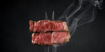 Nieuw voedingsadvies zorgt voor ophef: rood vlees minderen, peulvruchten juist eten