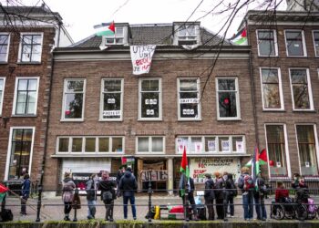 Pro-Palestina demonstranten bezetten al acht dagen universiteitsgebouw