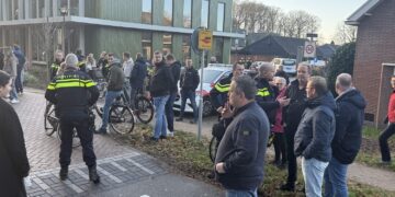 Totale gekte: Politie grijpt in bij rouwactie rond wolf, XR maakt het te bont