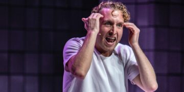 UITGELEKT: ‘Peter Pannekoek gebruikte lachband tijdens oudejaarsconference’