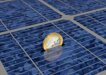 ‘Terugleveren zonnestroom vanaf volgend jaar bijna niets meer waard’