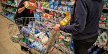 Eén minuut gratis winkelen bij Jumbo: Sherley doet iets wat niemand verwacht