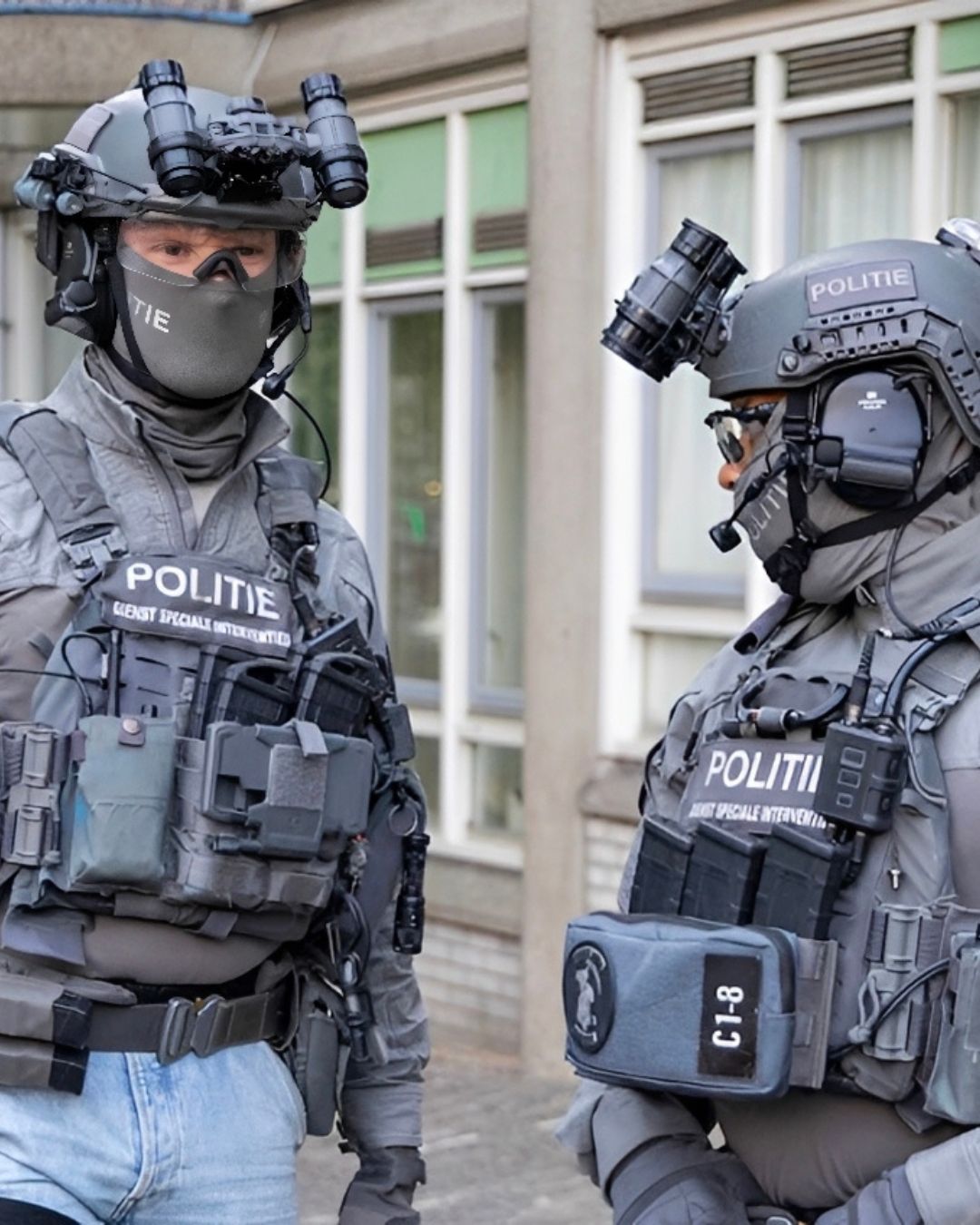 DSI slaat keihard toe in Nijmegen na beschieting van agenten