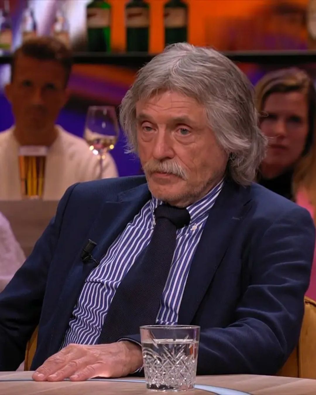 Dit bizarre bedrag verdient Johan Derksen per aflevering van Vandaag Inside
