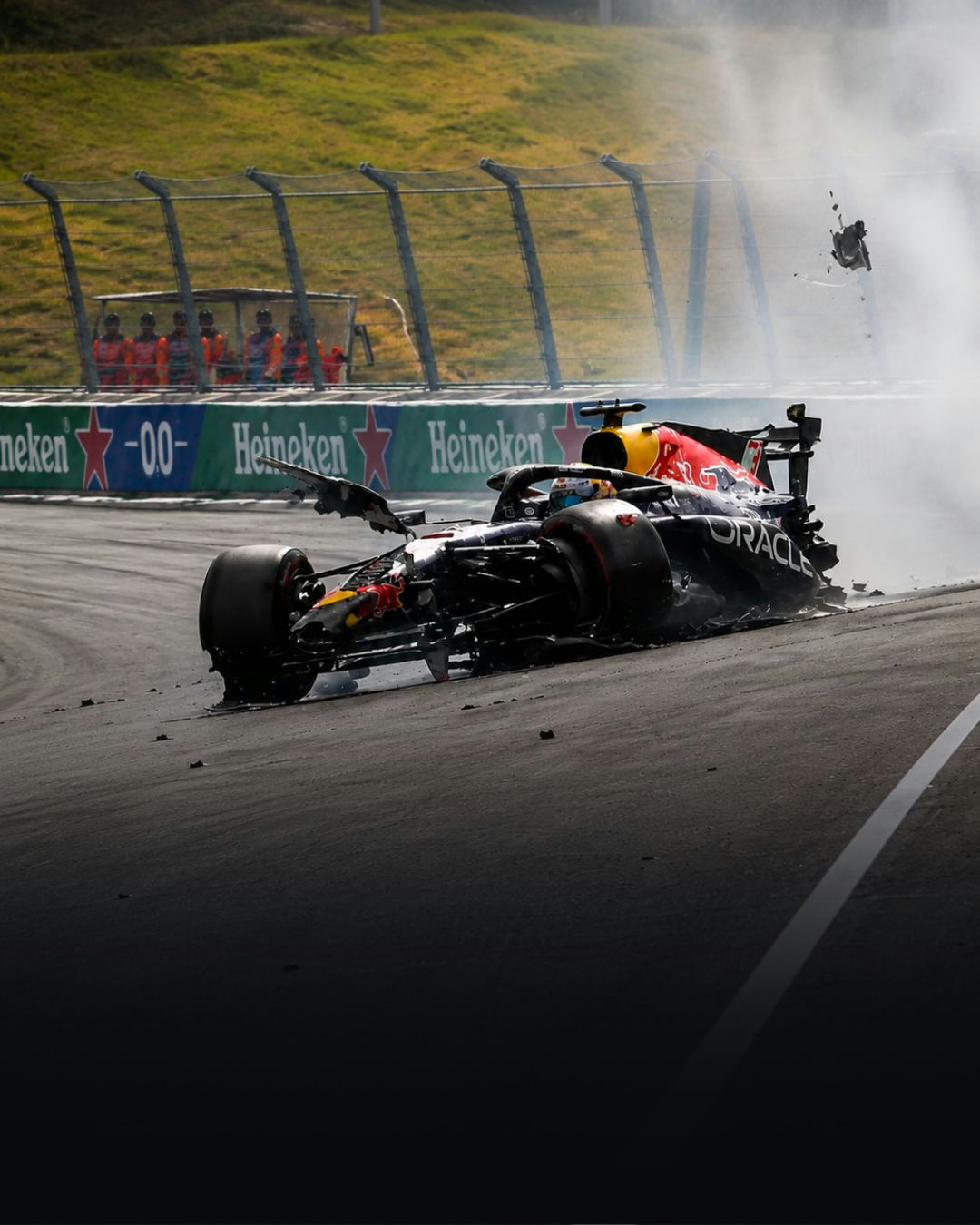Vreselijke beelden: Monstercrash Max Verstappen in Zandvoort