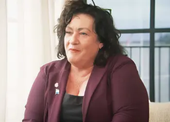 “Bij een moslim durft hij het niet”: Caroline van der Plas veegt de vloer aan met Tim Hofman