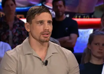 Rico Verhoeven gespot met nieuwe vriendin en ze is een hele bekende