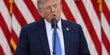 ‘Opeens grote zorgen om gezondheid Donald Trump (80) na alarm doktoren’