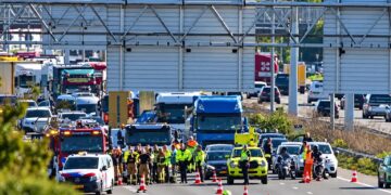 Afschuwelijk: Meerdere slachtoffers bij verschrikkelijk verkeersongeval A16